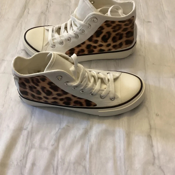 Leopard Color Block High-Top Sneakers - Picture 3 of 6